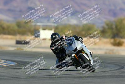 media/Jan-09-2022-SoCal Trackdays (Sun) [[2b1fec8404]]/Turn 14 (10am)/